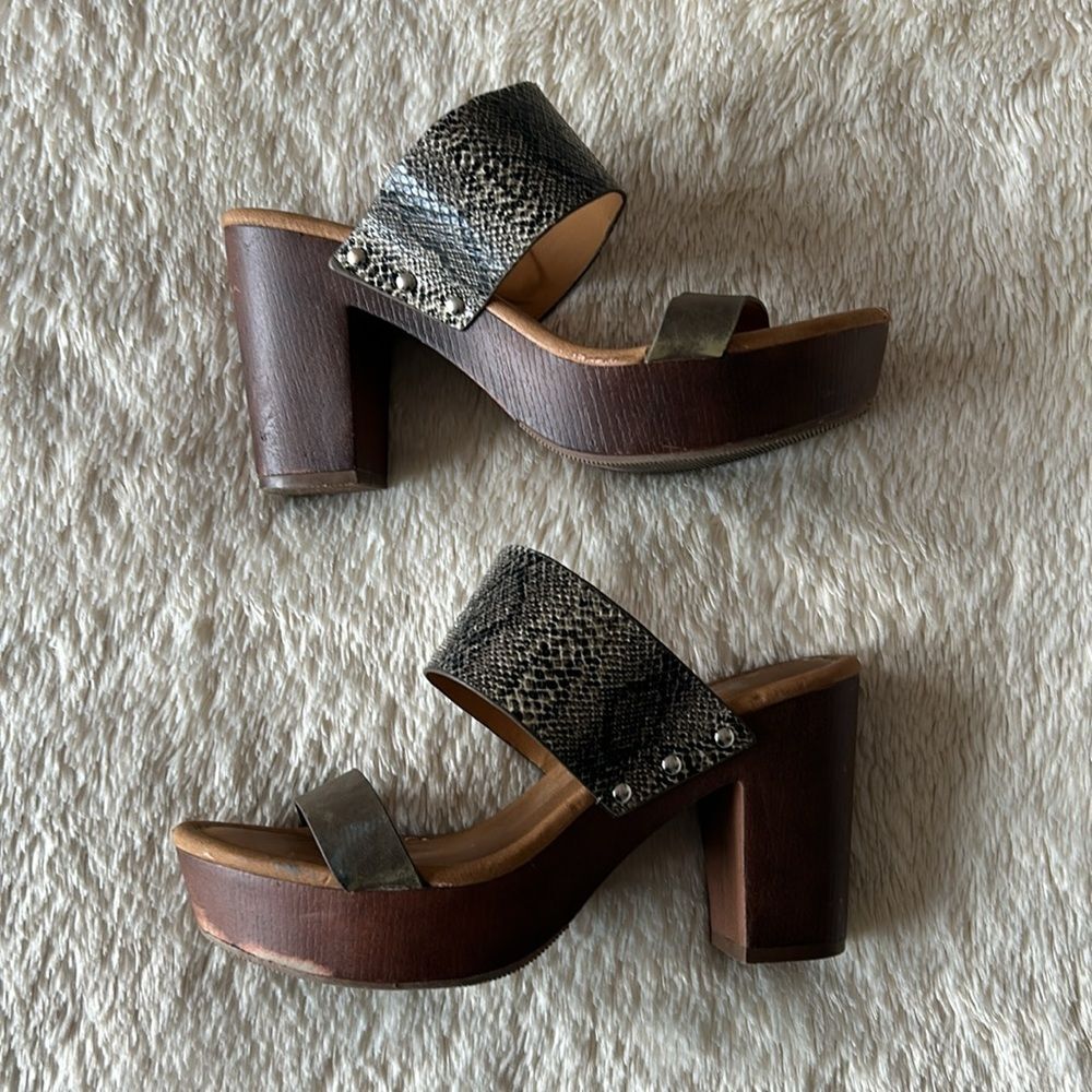 Report Block Heel Hendrick Size 8 - image 3